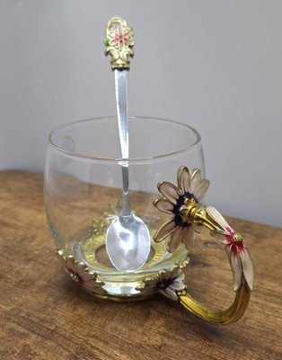 Emaille & Glas Teetasse Kaffeetasse mit passendem Löffel Blumen Luminarc sehr guter Zustand 