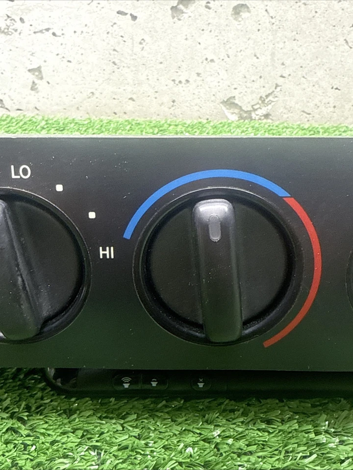 1995-1999 Toyota Avalon AC Climate Heater Temperature Control Unit OEM - Image 4 of 4