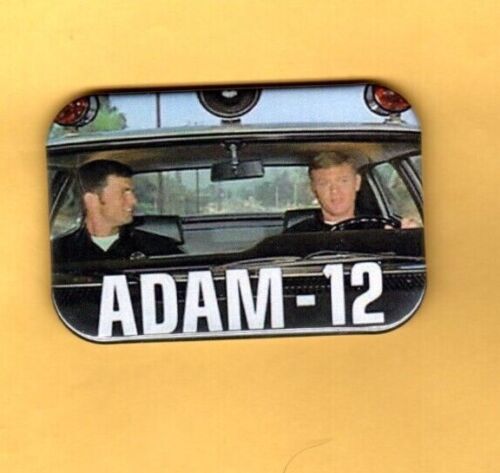 ADAM 12 2 MAGNETS OR BUTTONS, PINBACK 2"X3" W/ ROUNDED CORNER - 第 2/5 張圖片