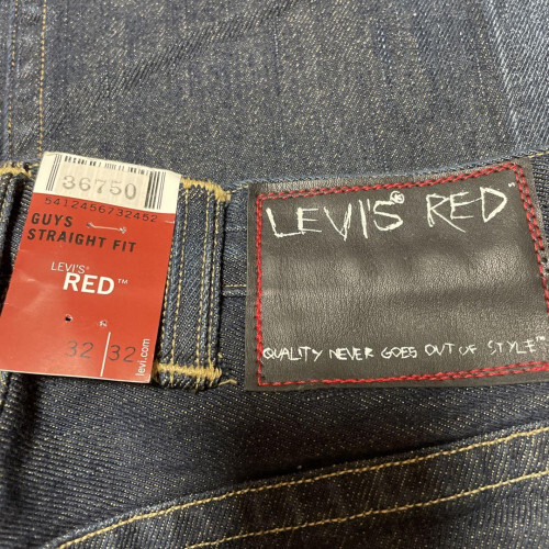 2004 LEVI'S RED GUYS STRAIGHT FIT RICKY COF W 32 Early RED 2004 LEVI'S RED GUYS STRAIGHT FIT RICKY COF W 32 Early RED