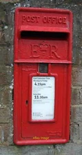 Photo 6x4 Close up, Elizabeth II postbox on Gipsy Lane, Whitestone Nuneat c2017