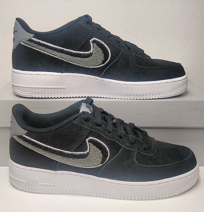 nike air force 1 lv8 low black suede