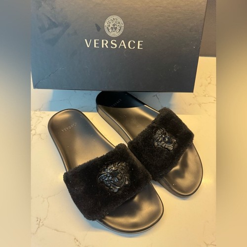 Versace la Medusa fur slide sandals black logo with box & reciept size 40