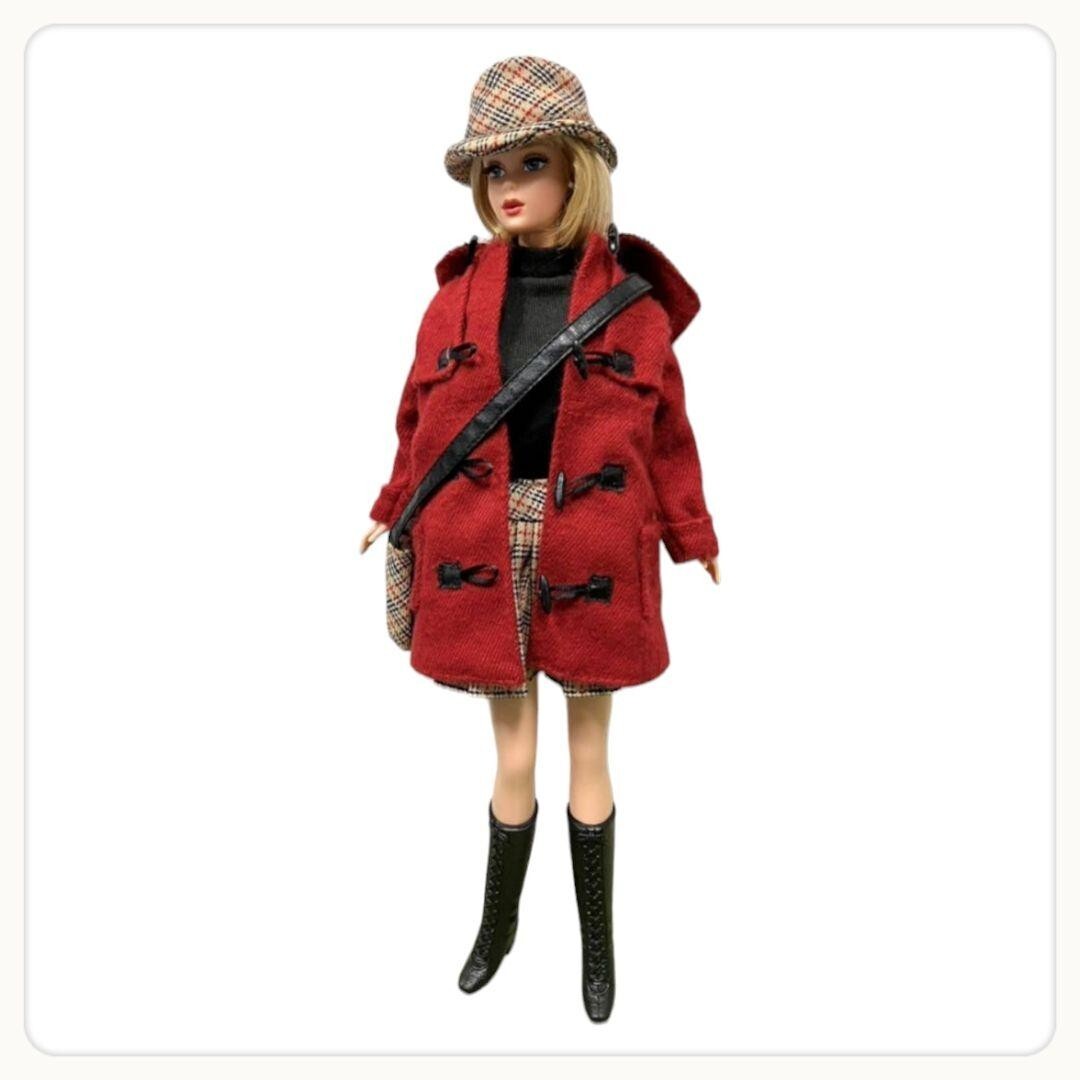Barbie Doll BURBERRY BLUE LABEL Figure limited Edition Red coat