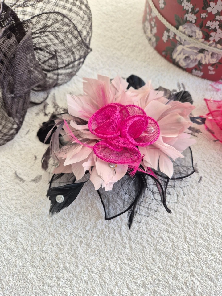 Jacques Vert Headband Flower Netting Feather & Hair Clips Bundle - Image 2 of 4