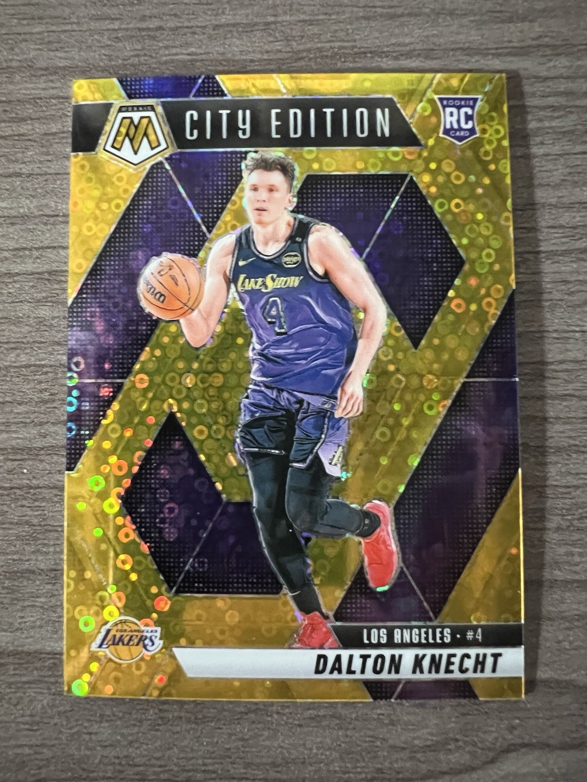 Mosaic 2024-25 Dalton Knecht 04/10 Gold City Edition RC #271 (Number Match)