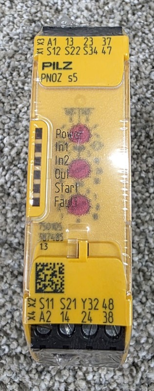 New Pilz PNOZsigma 24V Configurable Safety Relay PNOZ s5 24VDC 2 n/o 2 n/o