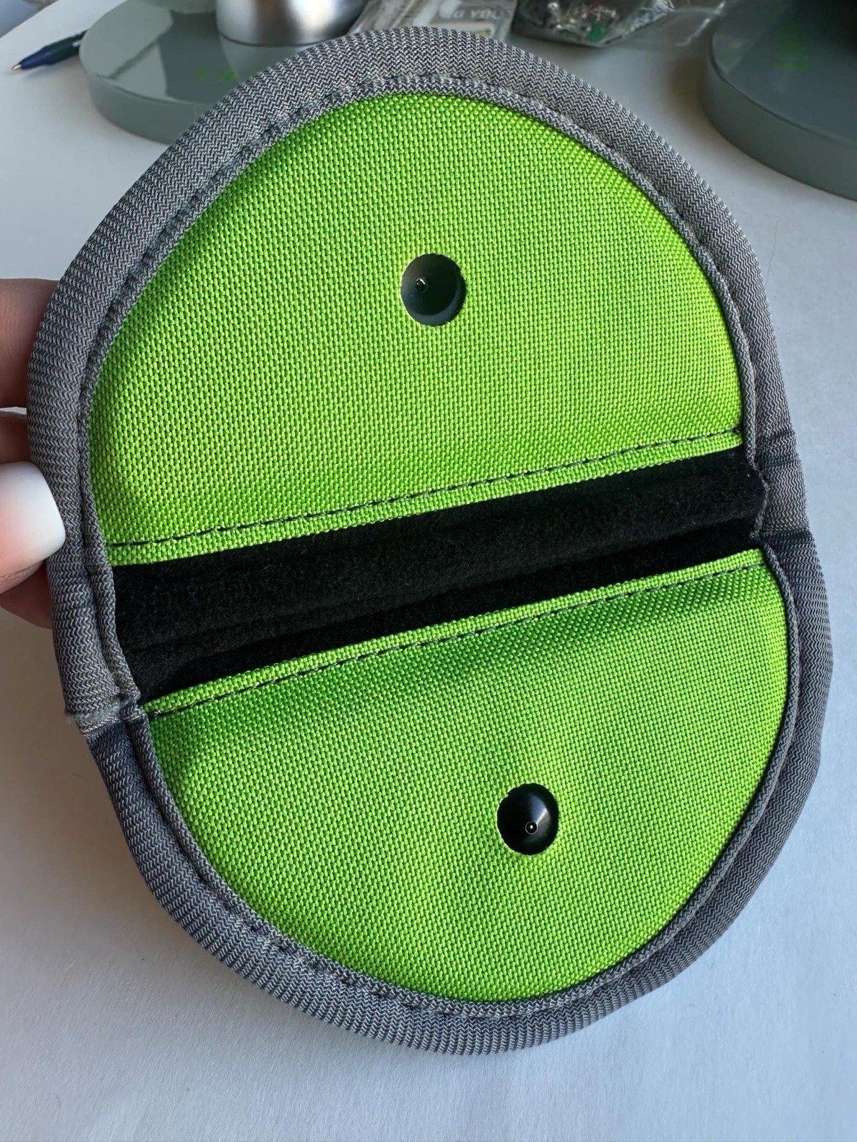 XL YONDR Used Locking Phone Pouch  Volume Pricing Available FREE SHIPPING Yonder