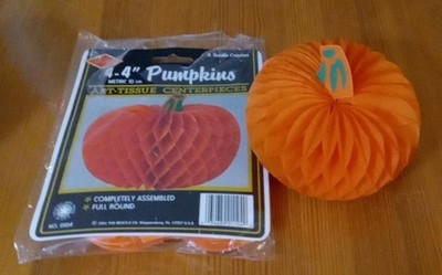 lot 7 Vtg 1991 Halloween Beistle 4'' Tissue Pumpkin Honeycomb Centerpieces Decor