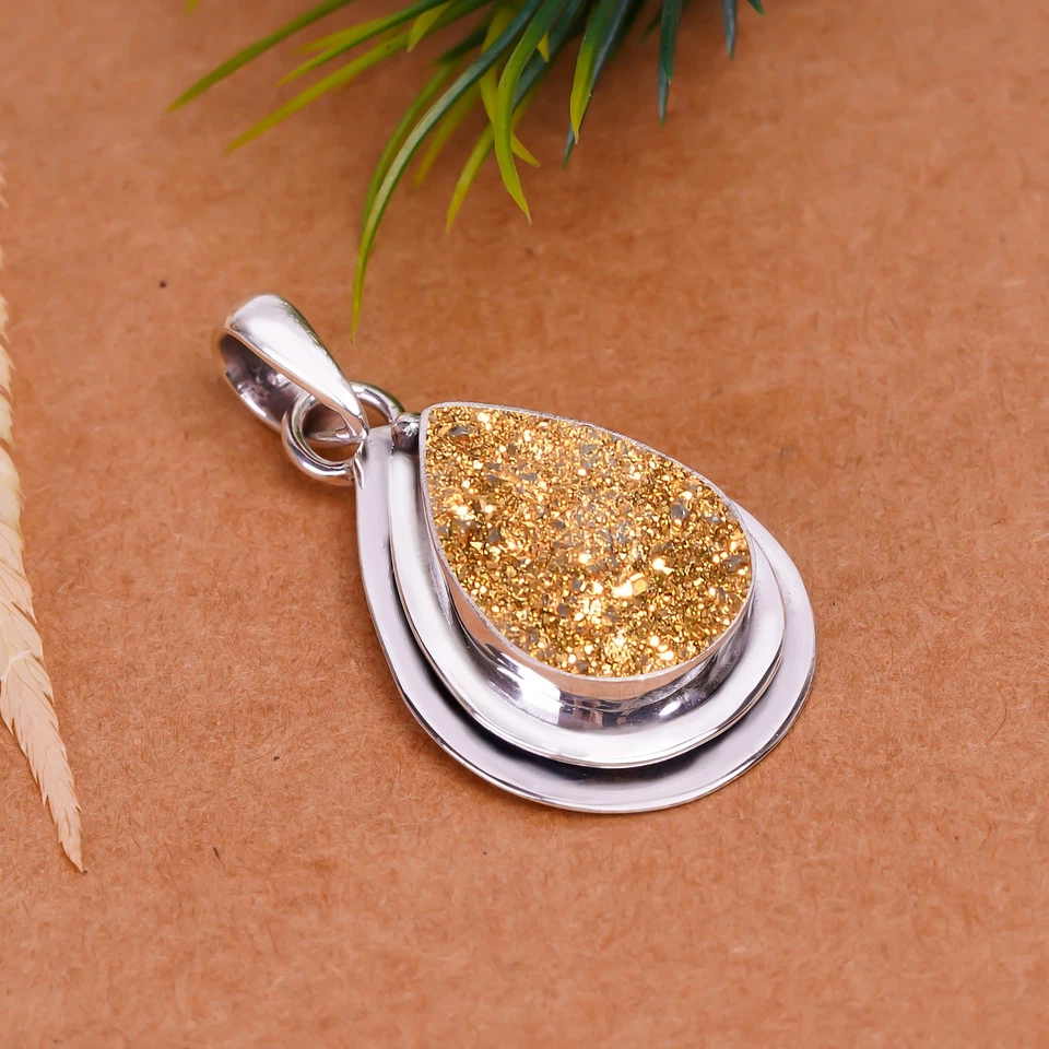 Colgante de joyería de plata de ley 925 hecho a mano con piedras preciosas druzy de ágata de titanio Foto 3 de 4