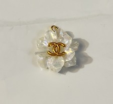 Chanel Lock Cerniera Tirante/Bottone, Charm