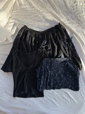 Brandy Melville Lot Of 3 Crop Tops Women  s One Size In Black And Navy Blue