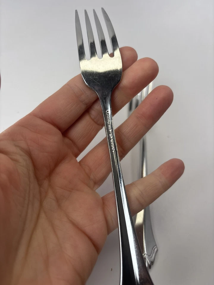 Oneida Community KENWOOD  Dinner Fork 7 5/8"  Glossy Stainless Set 2 - Image 3 of 3