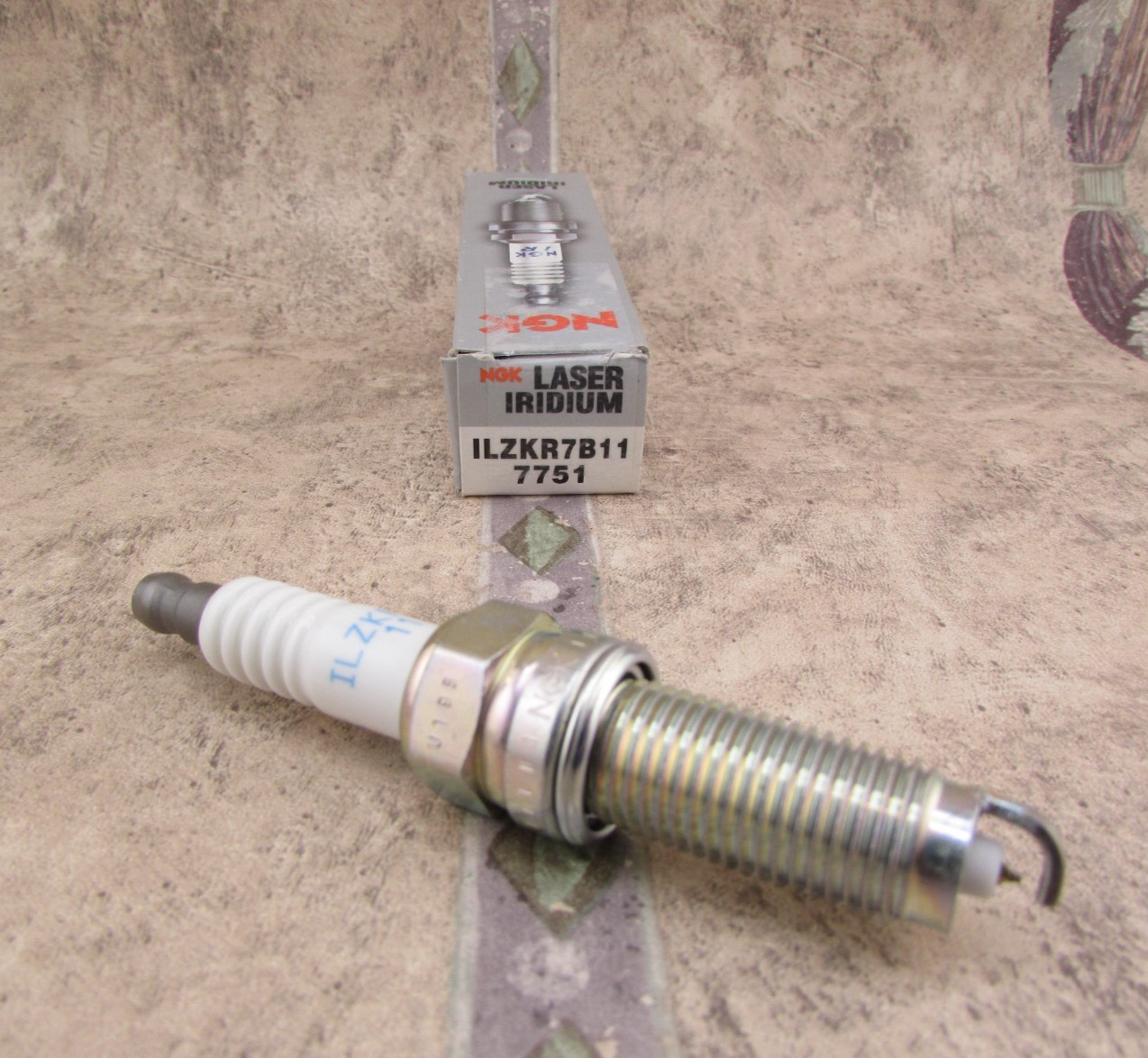 1 PACK  NGK Laser Iridium  7751 ILZKR7B11 Spark Plug