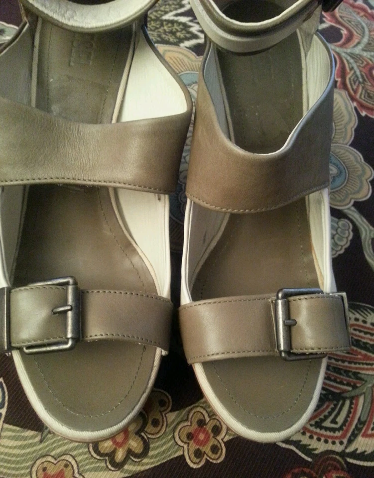 Sandalias de plataforma de cuña de cuero verde y blanco roto Zoey diésel nuevas sin caja talla 7,5/38 Foto 3 de 4