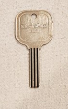 Room Key The BEVERLY HILLS HOTEL AND BUNGALOWS VINTAGE BEVERLY HILLS CALIFORNIA