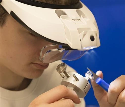 Krick Kopfbandlupe Professional mit LED Beleuchtung / 492285 - Bild 2 von 3