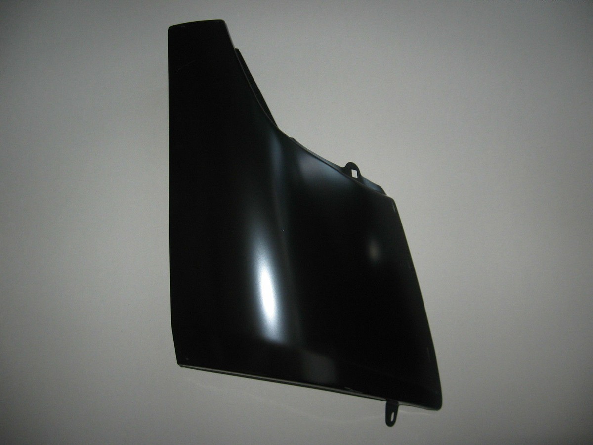 Windanweiser Corner Panel Front Left for Mitsubishi Fuso
