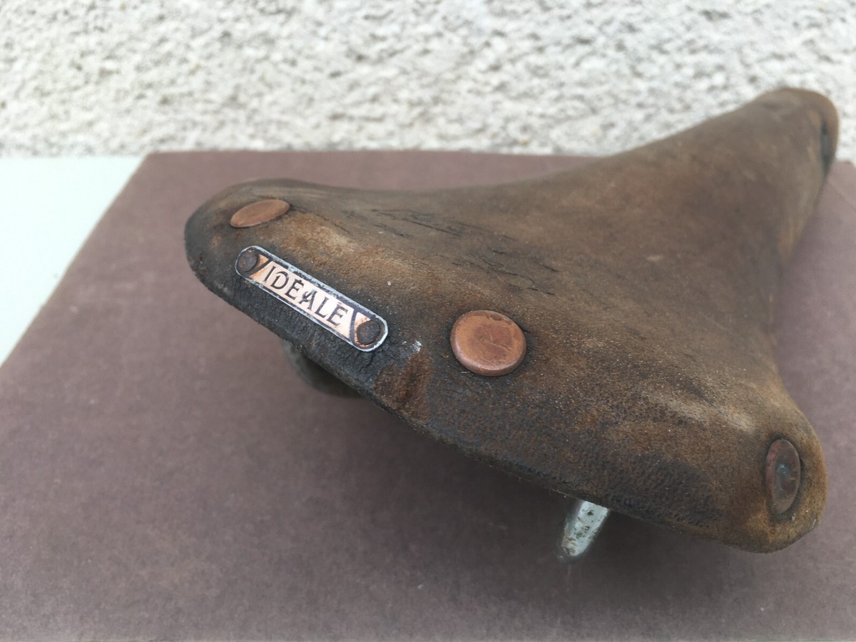 Ancienne selle de vélo en cuir Bauriat Tour de France