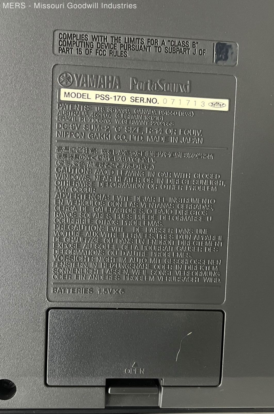 Goodwill Keybaords Yamaha PortaSound PSS-170 Vintage Electronic Keyboard 44-Key Synth with ...