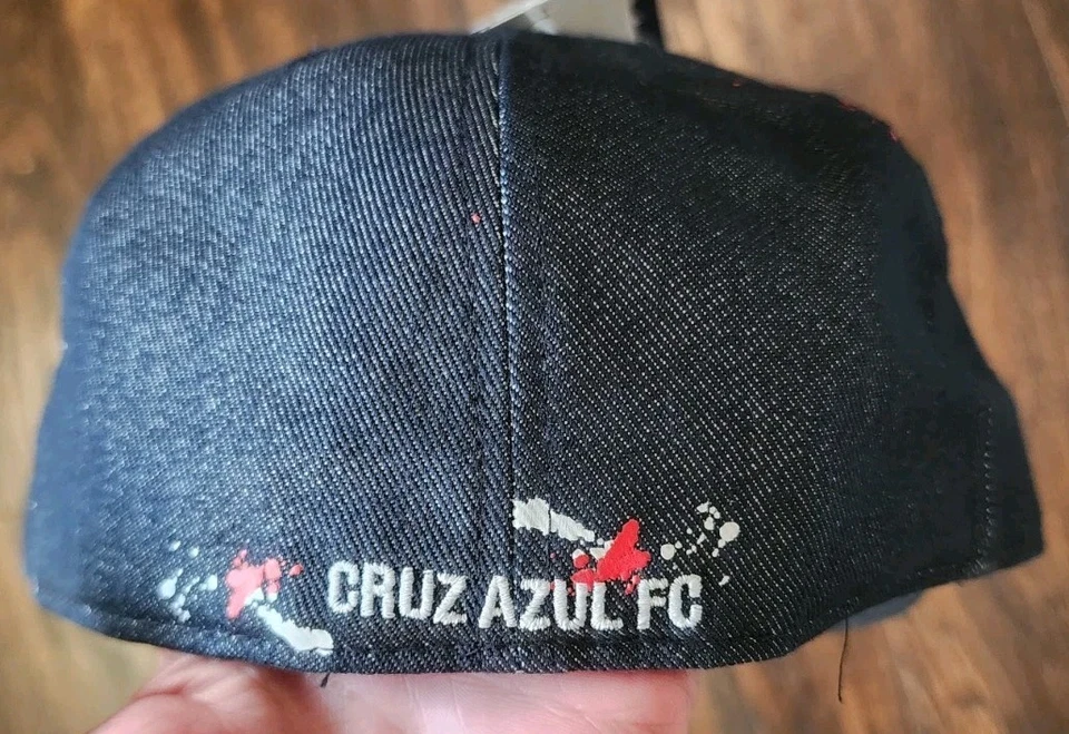 NUEVO CON ETIQUETAS Cruz Azul México Fan Ink Sombrero Gorra Fútbol Fútbol Pintura Salpicaduras Ajustado 7 1/4 Foto 4 de 4