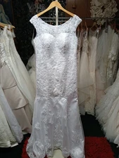 Private Label White Lace Fit and Flare Wedding Dress Size 18