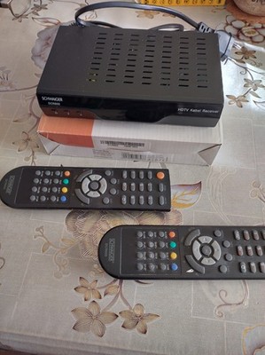 3 Stück DVB-C  HDTV-Kabelreceiver/Schwaiger DCR 600 HD