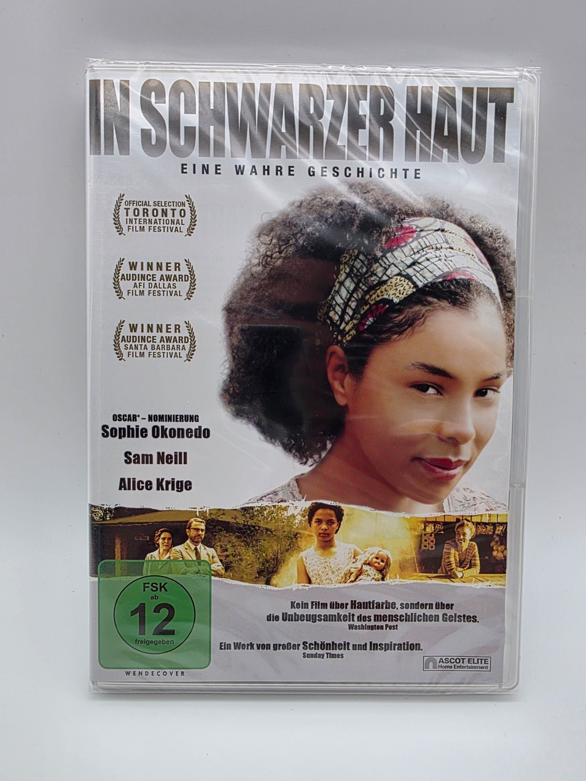 In schwarzer Haut Okonedo, Sophie, Sam Neill und Alice Krige: - Bild 2
