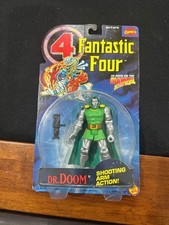 Marvel Vintage Doctor Doom Fantastic 4 Action Figure - E9627 for