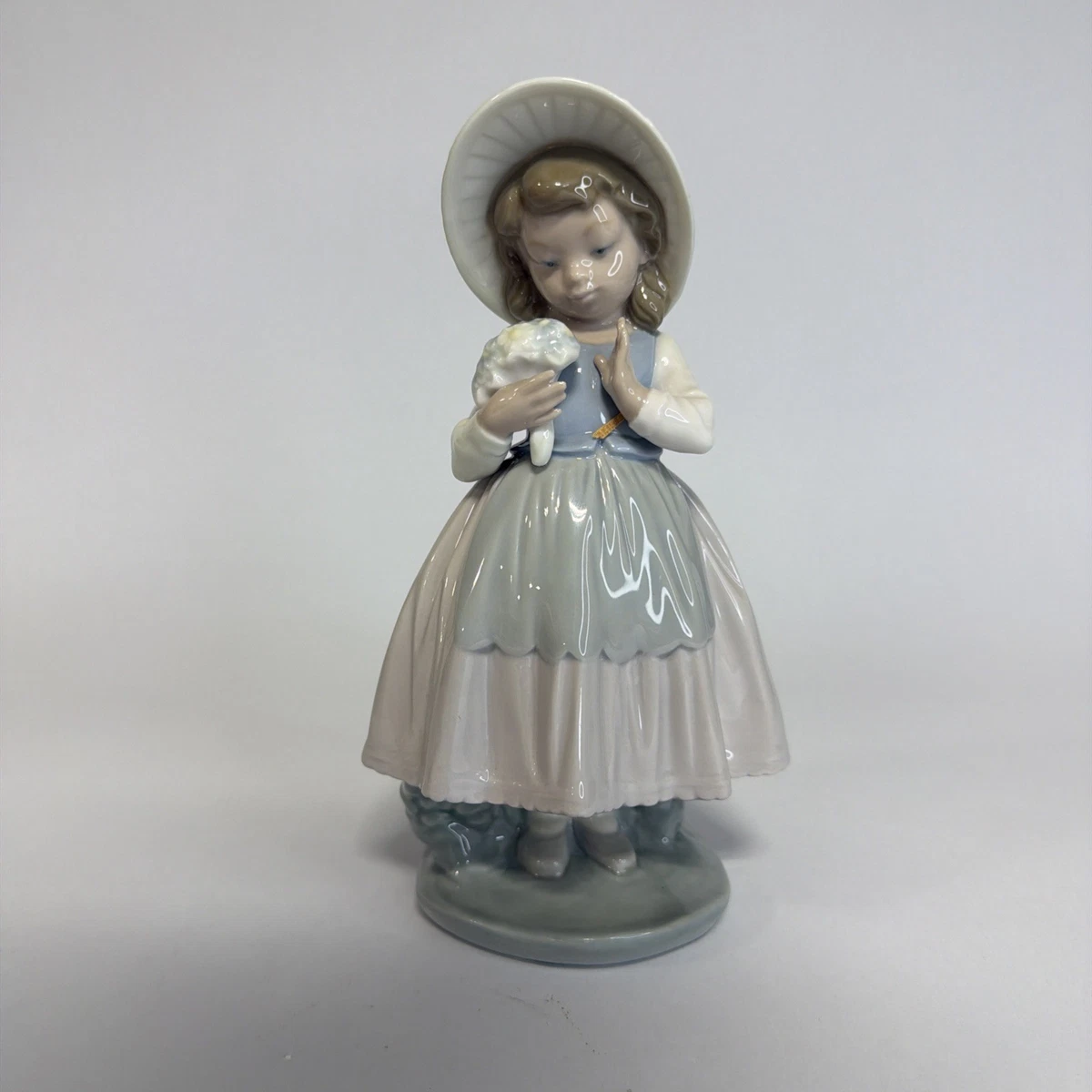リヤドロ (NAO) Nao By Lladro In other Lladro Figurines for sale | eBay