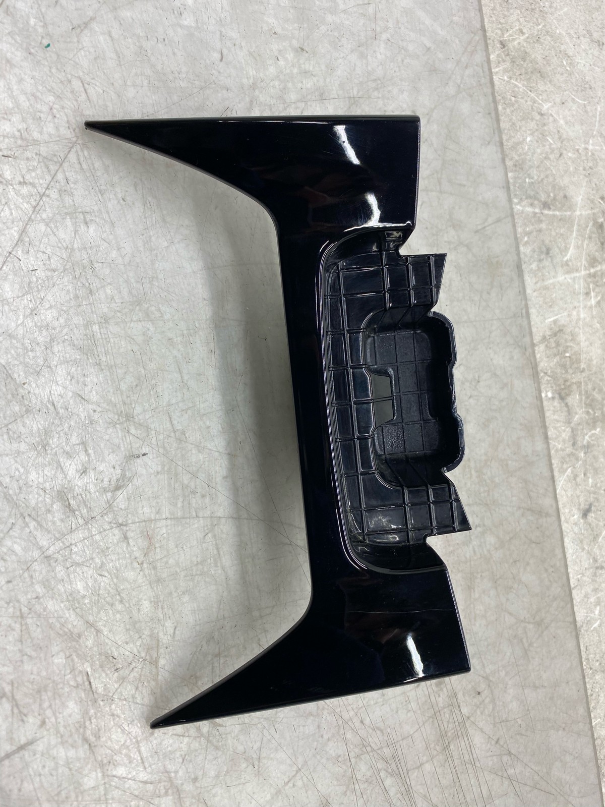2020-2025 ASTON MARTIN DBX FR CENTER CONSOLE METAL SW PACK TRIM MY83-240A40-AA