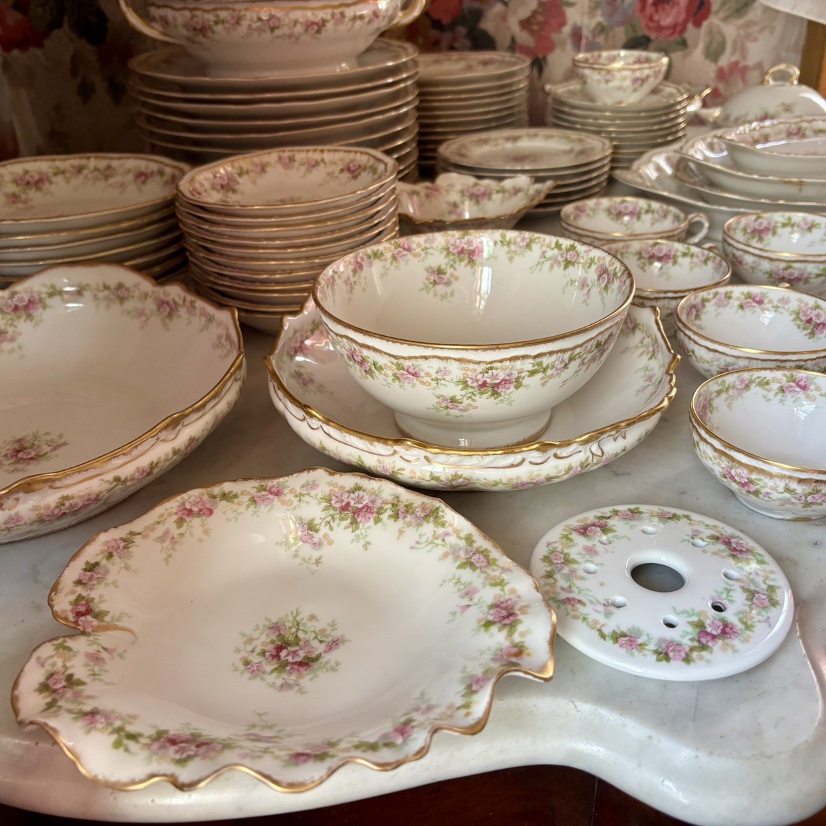 Antique Theodore Haviland Limoges France 82 Piece Porcelain China