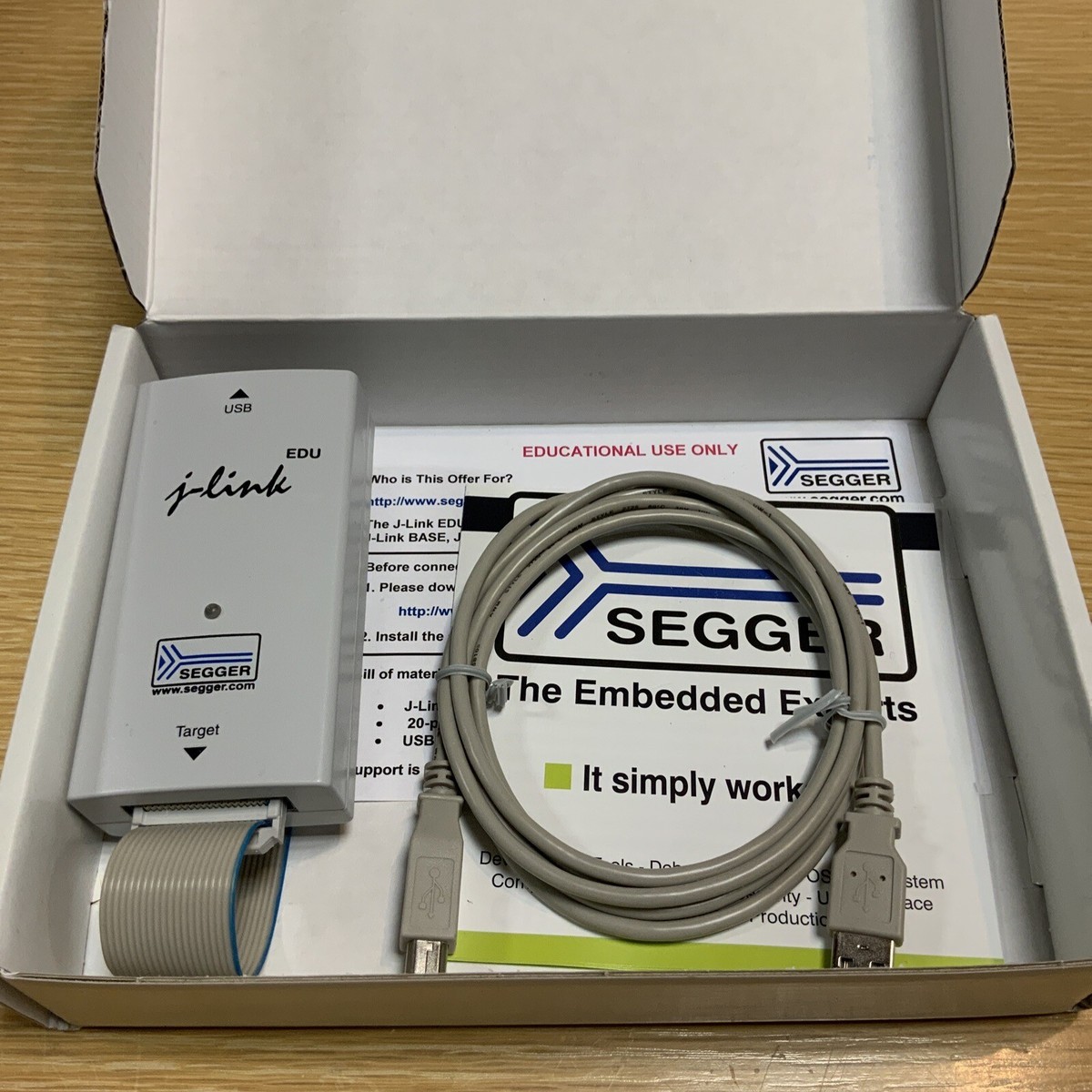 SEGGER 8.08.90 J-LINK EDU Emulator Microcontroller Debugger