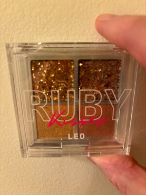 Ruby Kisses Eye showdow Leo