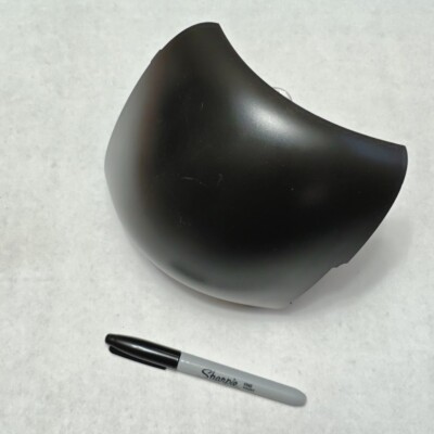 S0C005543AA-EA Right lower casing  fits Technogym Run Live 19 7000 DFK