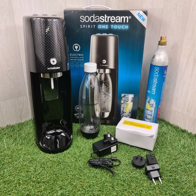 SodaStream Spirit One Touch Auto Machine with 1 L Bottle and Gas