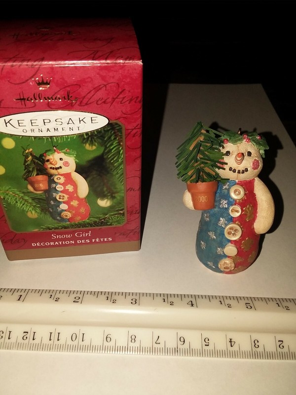 Hallmark Keepsake Ornament Snow Girl 2000
