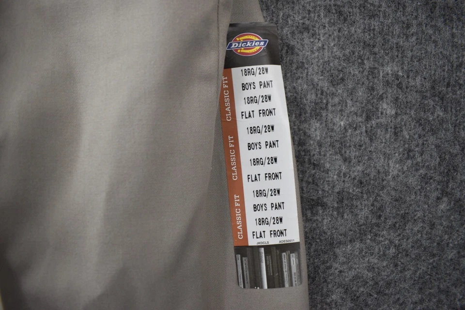 Uniforme Dickies School Wear Chicos 18 RG Gris Pantalones 26x30 Frente Plano Pierna Recta Foto 3 de 4