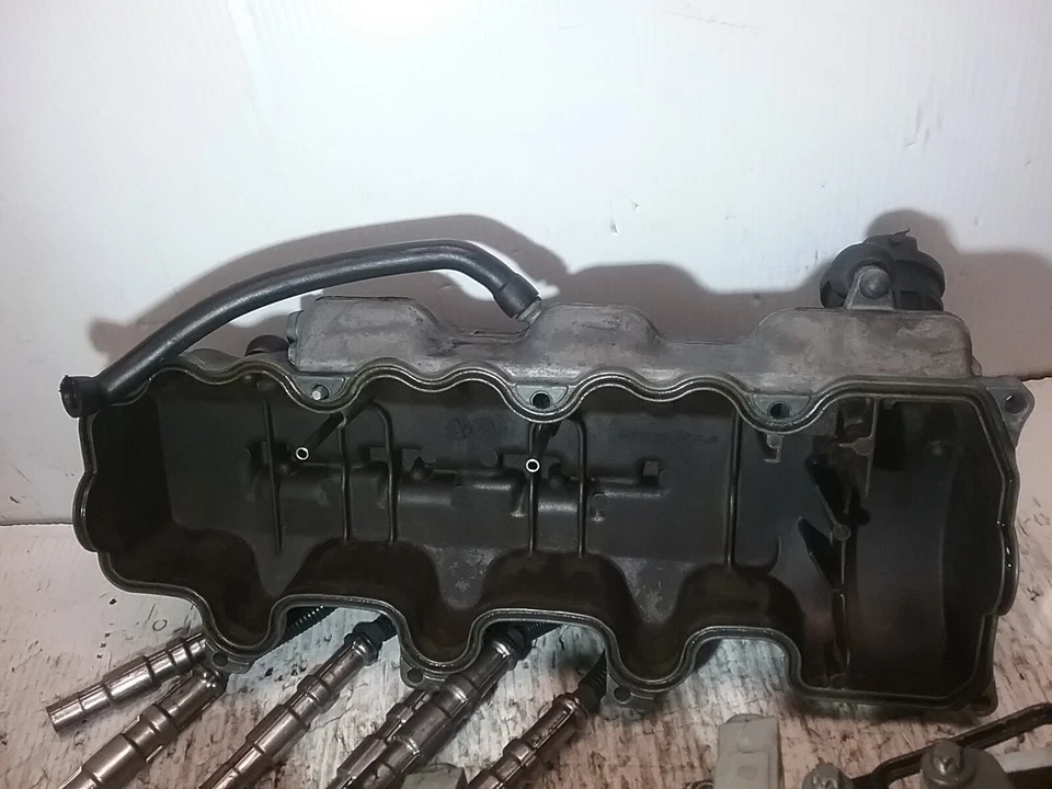 1998 - 2005 梅赛德斯奔驰 E320 左侧气缸盖带阀门盖 306-58938BL — 第 2/4 张图片