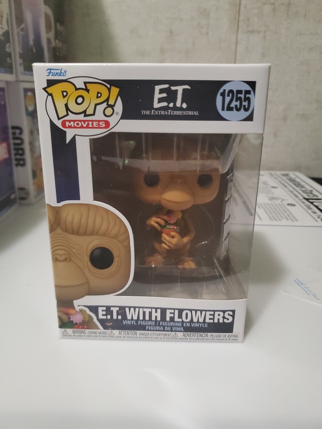 Funko Pop! Vinyl: E.t. The Extra-Terrestrial - E.t. With Flowers #1255