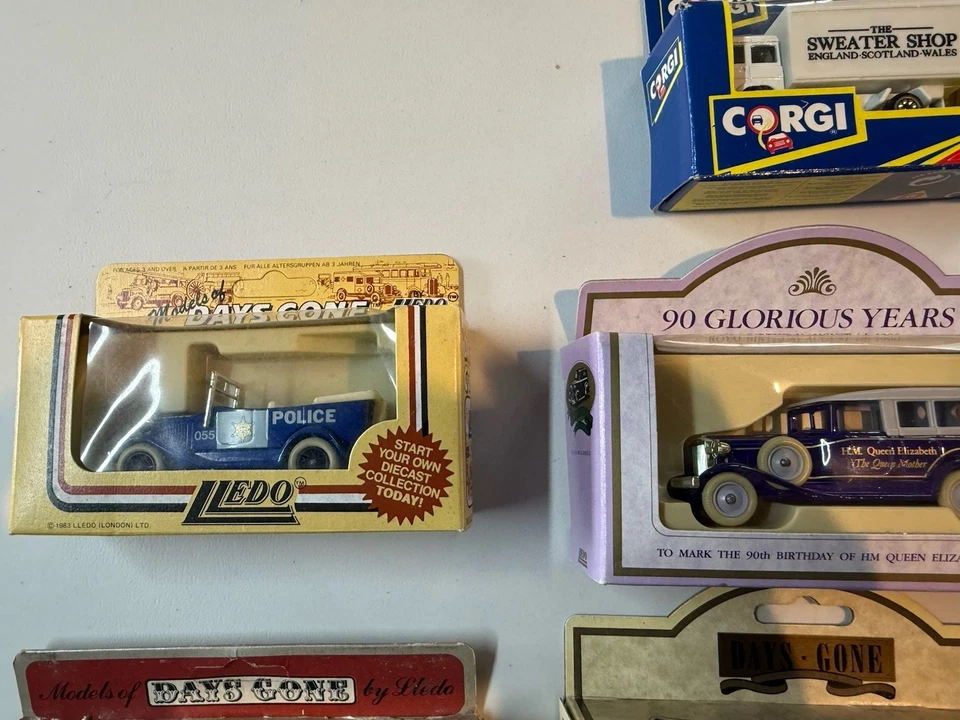 Corgi / Lledo Diecast Vehículos Promocionales Lote de Trabajo Diecast Model Cars / Furgonetas Etc Foto 4 de 4