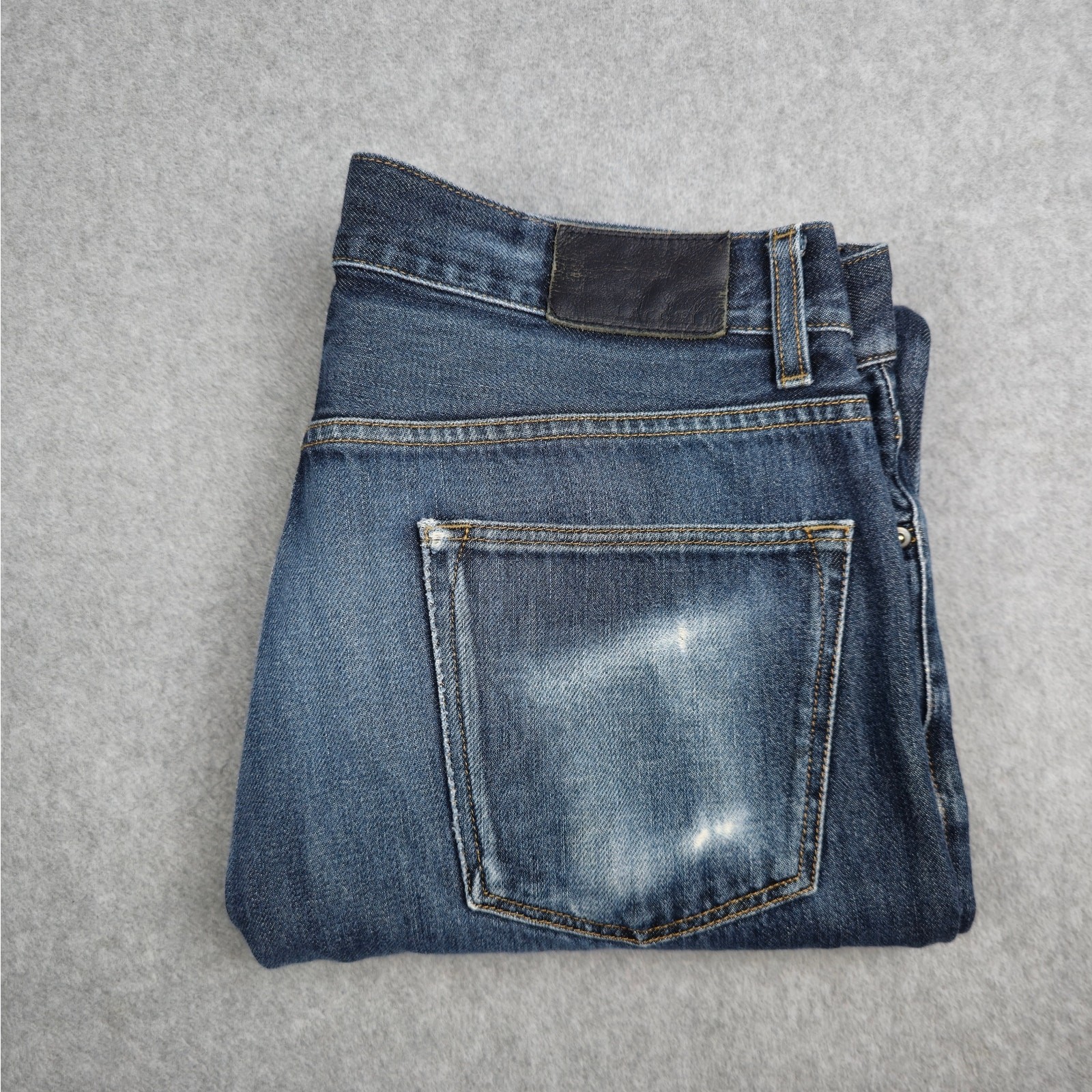 Lacoste Mens 33x30 Straight Leg Jeans