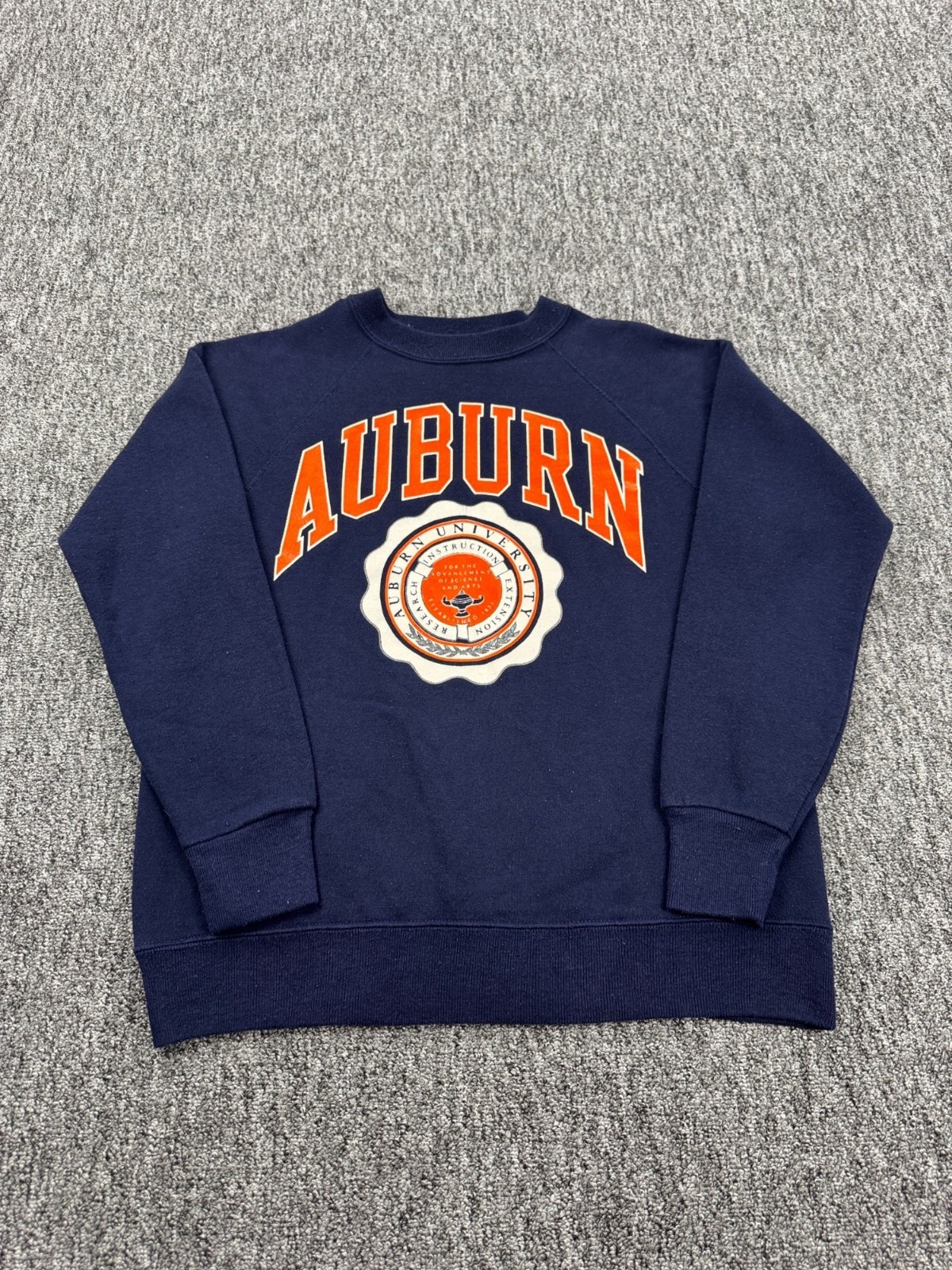 Vtg Auburn Tigers Sweatshirt Adult Large Navy Blue Fleece Crewneck Pullover USA