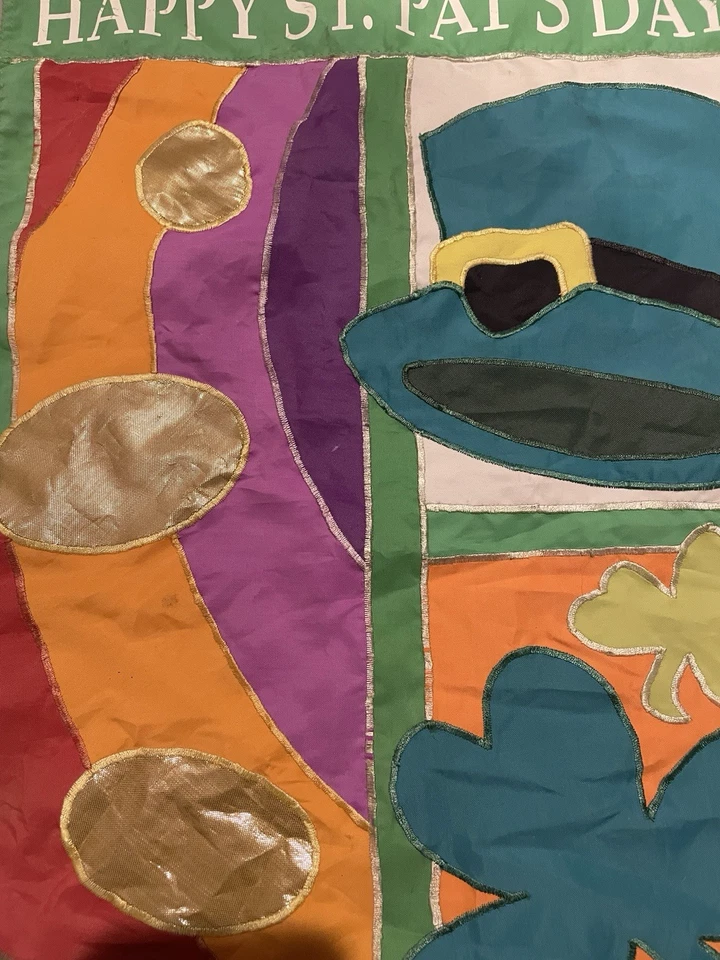 Raro trébol arco iris vintage del día de San Patricio bordado bandera de jardín Foto 2 de 3