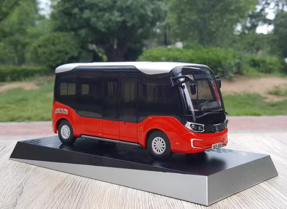 1:32 Astar Unmanned Driving Smart Bus Pure Electric New Energy Diecast Model - Image 3 of 4