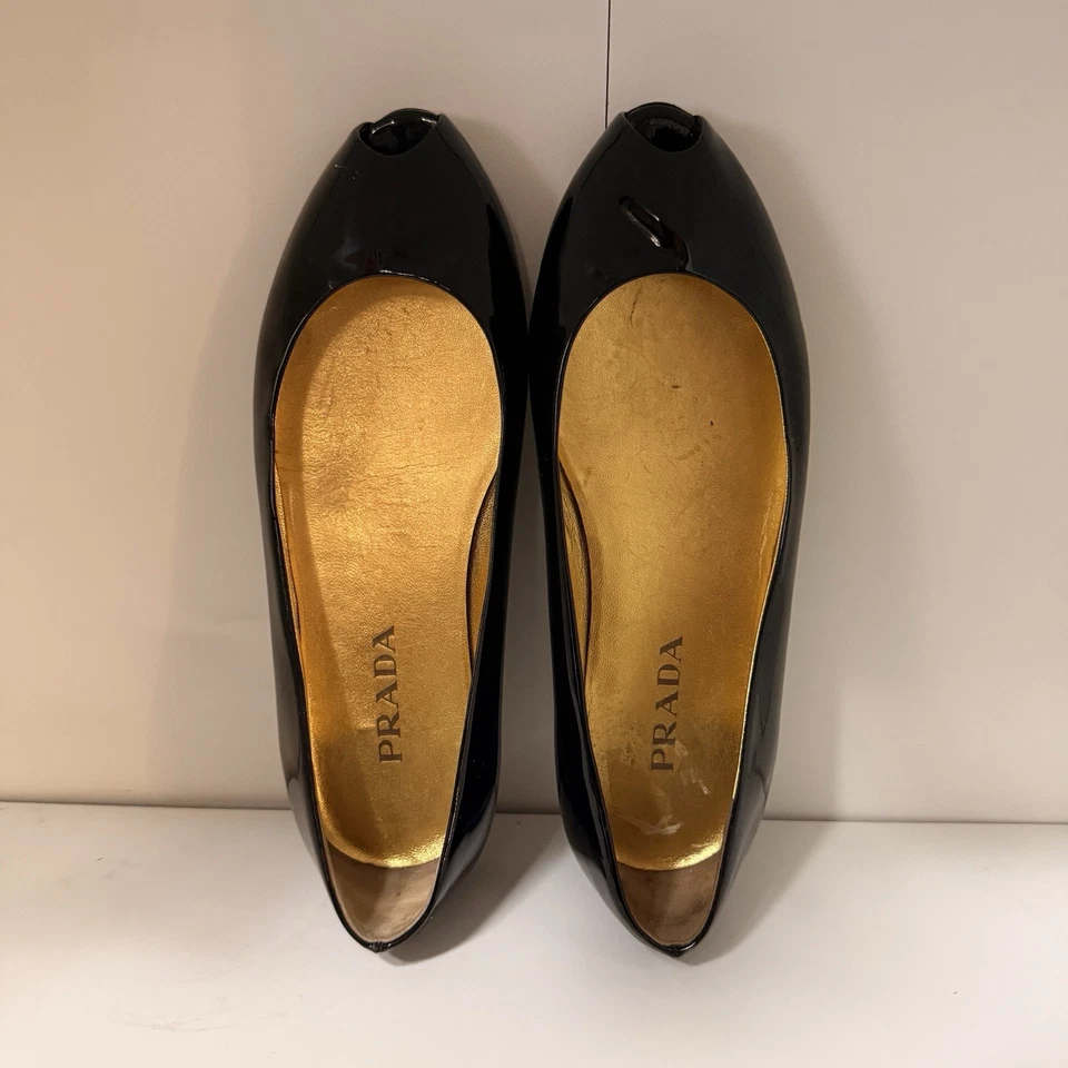 Prada Negro Charol Piel de becerro Punta abierta Ballet Pisos Talla EU 36 Foto 3 de 4