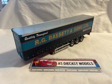 Corgi Modern Truck Heavy Haulage R G Bassett Curtainside Trailer 1/50
