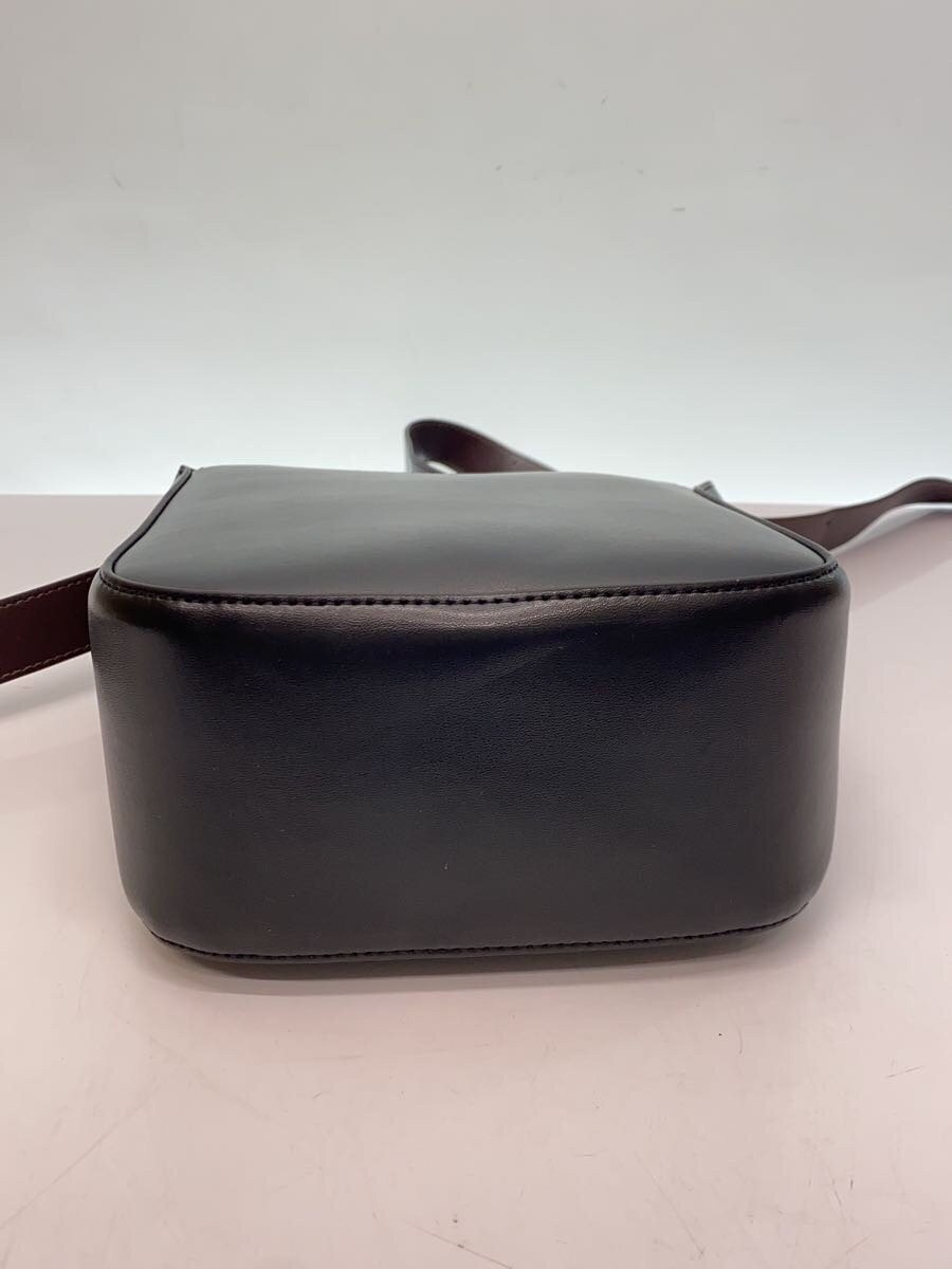 AMERI Shoulder Bag -- Black - image 4