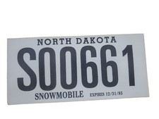 Autocollant autocollant vintage 1983 Dakota du Nord motoneige NOS expiré 31/12/85
