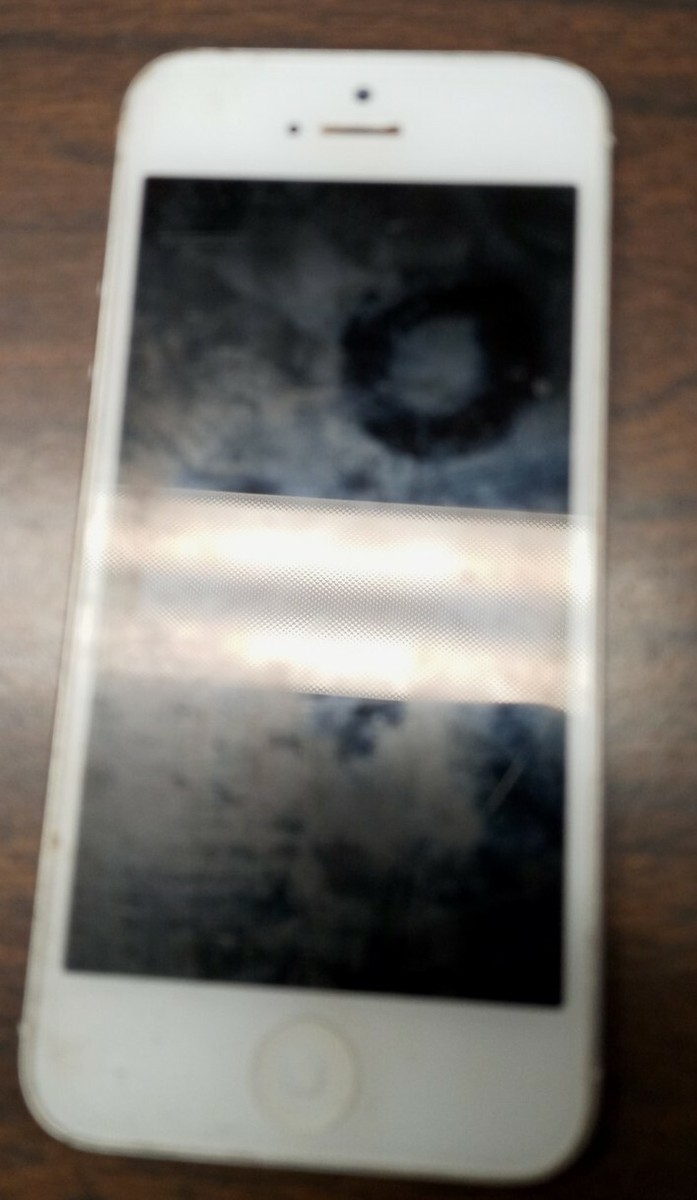 Lot of 4- Apple iPhone 2 S, Series, 1 SE , Model A1429, All Have